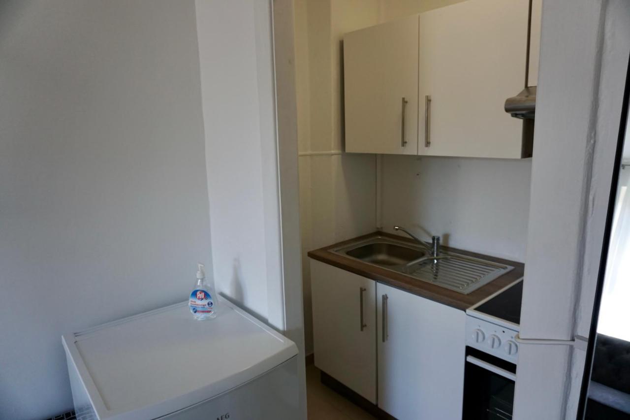 Alster Hamburg - Saniertes Und Mobliertes Apartment Mit Bad Und Kuche エクステリア 写真