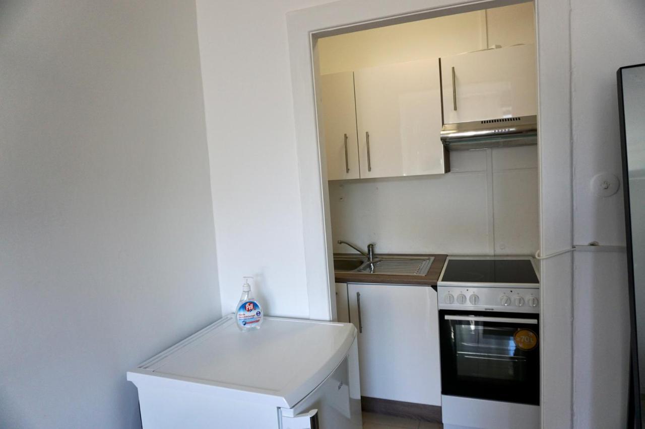 Alster Hamburg - Saniertes Und Mobliertes Apartment Mit Bad Und Kuche エクステリア 写真