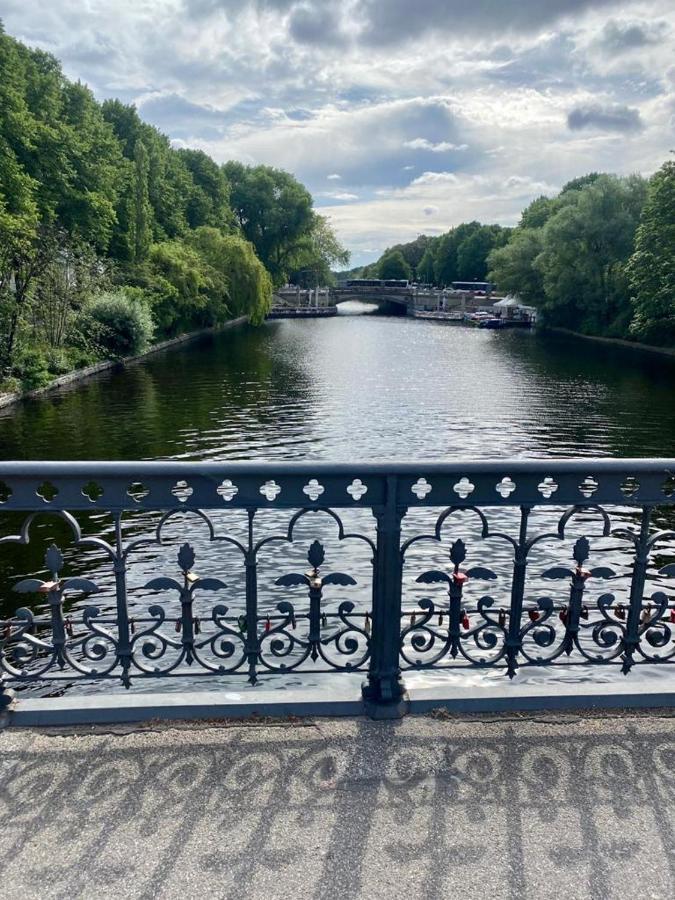 Alster Hamburg - Saniertes Und Mobliertes Apartment Mit Bad Und Kuche エクステリア 写真